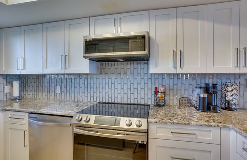 Hudson Condo | Cozy Condo w/Gulf View, Bird Watching + Telescope