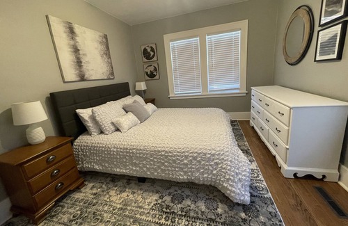 Fort Dodge House | Cozy Cottage home in a great location and neighborhood.