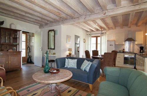 Roussines Cottage | Cozy Cottage in Roussines, Dordogne