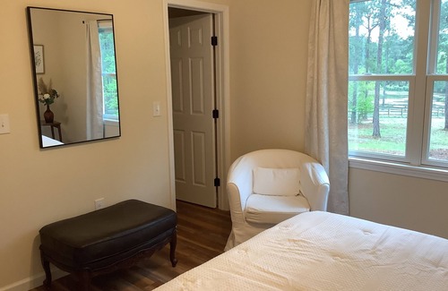 North Carolina Mountains Cottage | Cozy cottage over looking 40 acre horse farm. 5 mile to historical Pinehurst