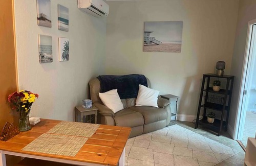 Concord House | Cozy cottage walking distance from bart