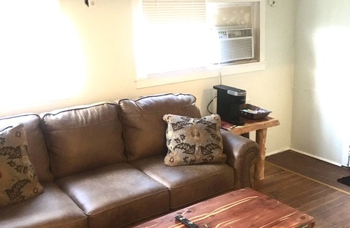 Rockaway Beach Cottage | cozy cottage with pool on lake
