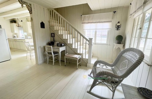 Suttons Bay Cottage | Cozy cottage with private pond. Close to the casino and the Bay.