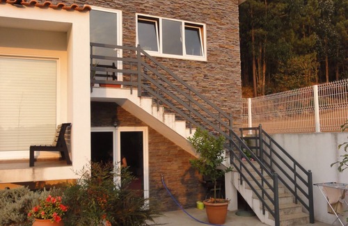 Paradela Villa | Cozy country house 10 minutes from the beach, with pool and private garden.