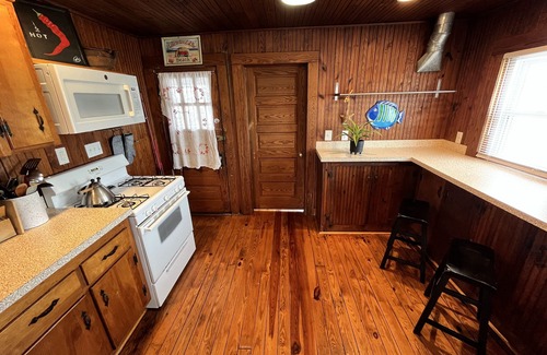 Nags Head Cottage | Cozy Cute Historic Sea Spray Cottage #1