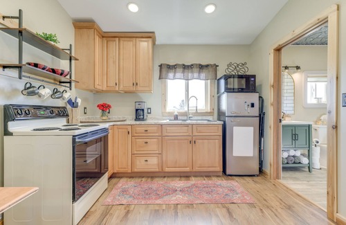 Dillon House | Cozy Dillon Retreat: Fireplace, Mountain Views!