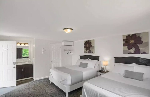 Halifax Apartment | Cozy Double Queen Room 105 at Halifax Innnn