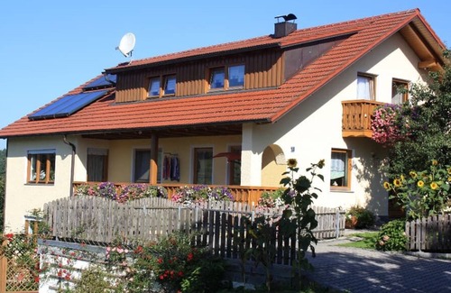 Eging am See Apartment | Cozy double room (17sqm) with separate kitchen