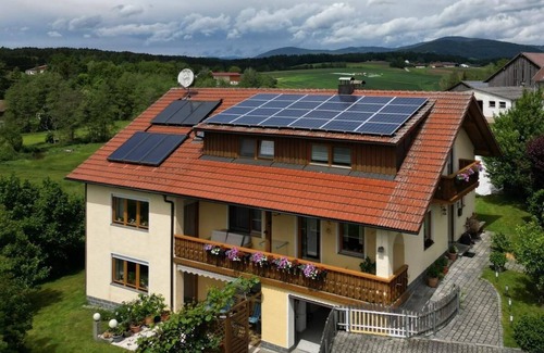 Eging am See Apartment | Cozy double room (17sqm) with separate kitchen