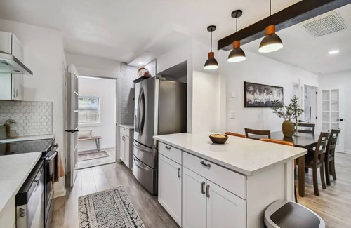 Downtown Zephyrhills House | Cozy Downtown Bungalow