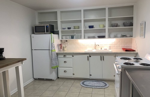 Cheyenne House | Cozy Dwelling Three blocks from UMC and Downtown