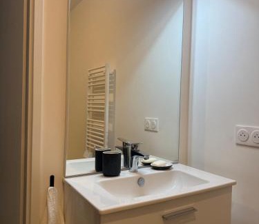 Persan Apartment | Cozy et élégant à 2 minutes de la Gare de Persan