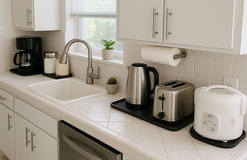Montebello House | Cozy Family and Friend 3BR Oasis , Near Disneyland & Universal with Patio