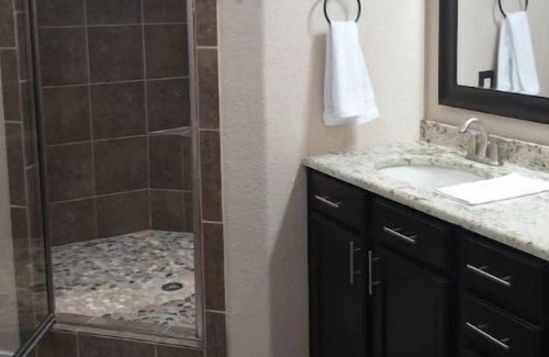 Converse House | Cozy/Family Friendly 3 BR House