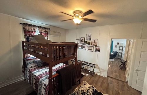 Nemo Other | Cozy farmhouse w/pool. Central to museums, golfing, lakes, sports & shopping.