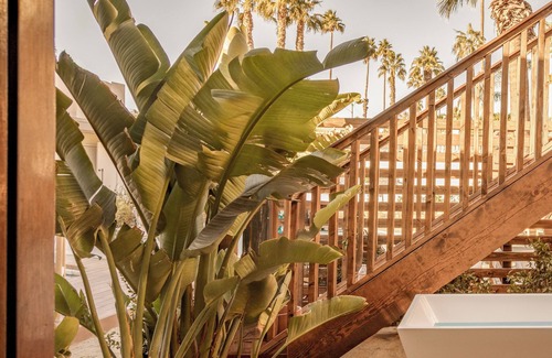 The Movie Colony Hotel | Cozy Firepit Suite Escape