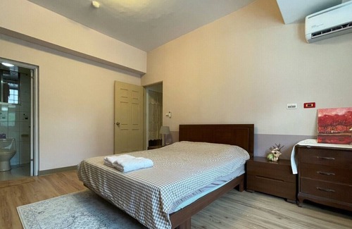 Songshan Apartment | Cozy for Family/Taipei center/Large Living/4-7PPL/Night Market/Pet-friendly
