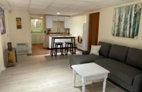 Prides Crossing Apartment | Cozy fully equipped studio minutes from downtown Salem