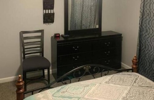 Loganville House | Cozy Get Away