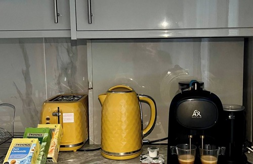 Northfield Apartment | Cozy Getaway in LondonEasy access to Heathrow
