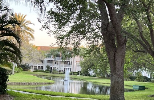 Laurel Park Condo | Cozy ground floor with screened in Florida room