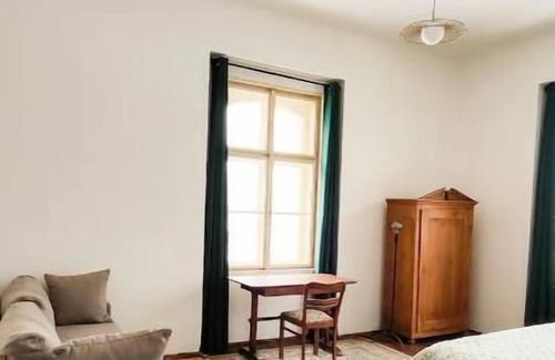 Neratovice House | Cozy guest house near Chateau