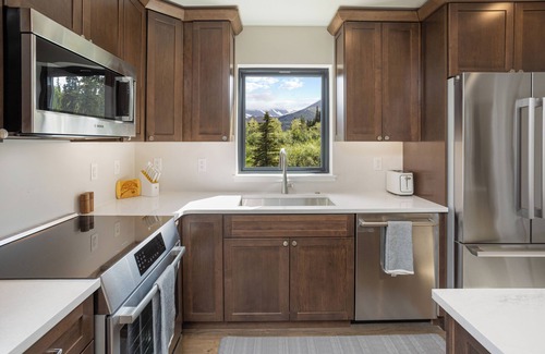 Bear Valley House | Cozy Guest House In The Chugach Mountains