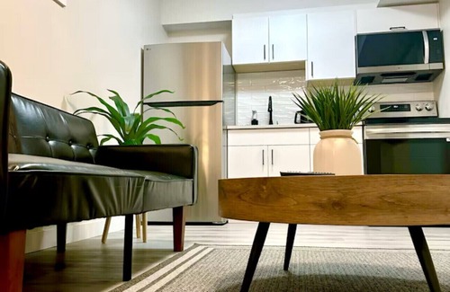 Regina Apartment | Cozy guest house in The Greens, Regina.nNewly finished 1-bed basement Suite.