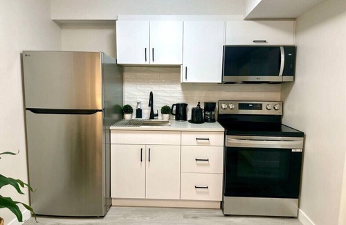 Regina Apartment | Cozy guest house in The Greens, Regina.nNewly finished 1-bed basement Suite.
