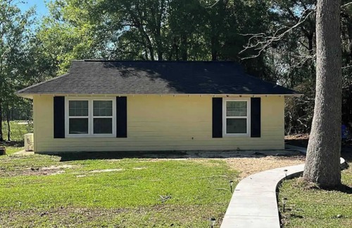 Orange House | Cozy Guest House on 3 acres