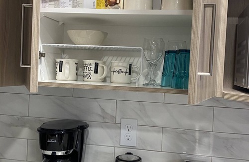 Northwest Calgary Apartment | Cozy Guest Suite W/Free parking