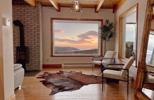 Baie-St-Paul House | Cozy Haven w/Spa & Stunning Views