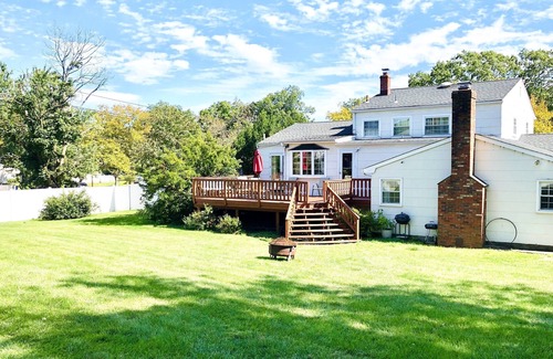 Somerset House | COZY HM WITH 3,100SF, KING BEDS in A+ LOCATION, NEAR EVERYTHING