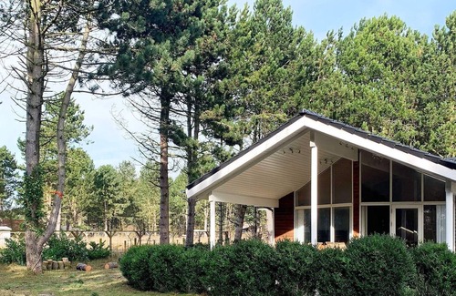 Rodby House | Cozy Holiday Home in Rødby with Beach nearby