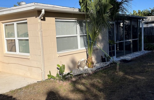 Holiday Lake Estates House | cozy holiday home to feel good - centrally located beach /excursions /shopping