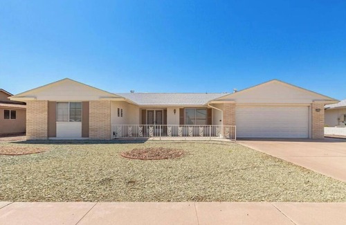 Sun City House | Cozy Home (10 minutes to STATE FARM STADIUM, 20 minutes to WM PHOENIX OPEN)