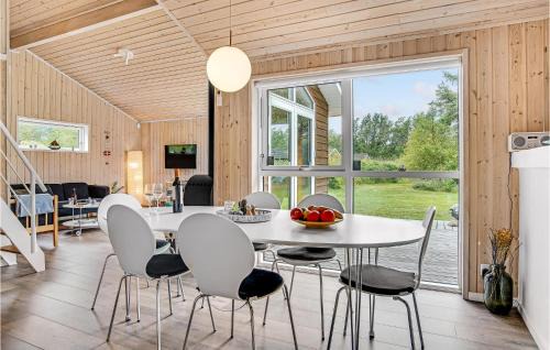 Aalbaek House | Cozy Home In Ålbæk With Kitchen