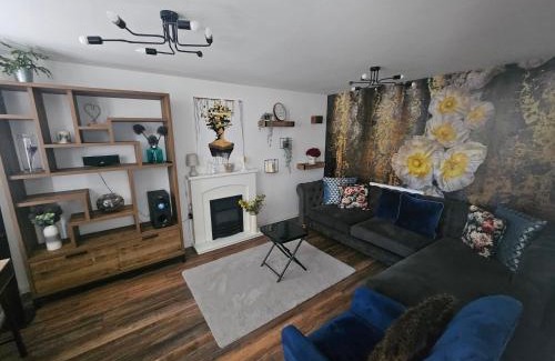 Aylesbury House | Cozy Home in Aylesbury Buckinghamshire