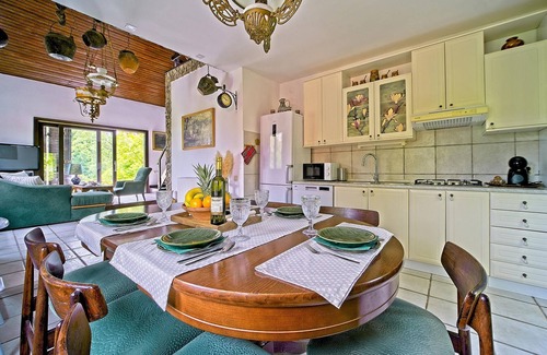 Duga Resa House | Cozy home in Donji Zvecaj with kitchen