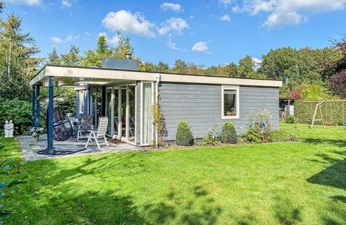 Eext House | Cozy home in Eext with kitchen