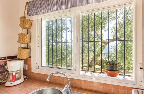 El Gastor House | Cozy home in El Gastor with kitchen