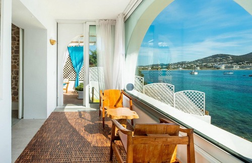 Ibiza Town House | Cozy home in Ibiza with house sea view
