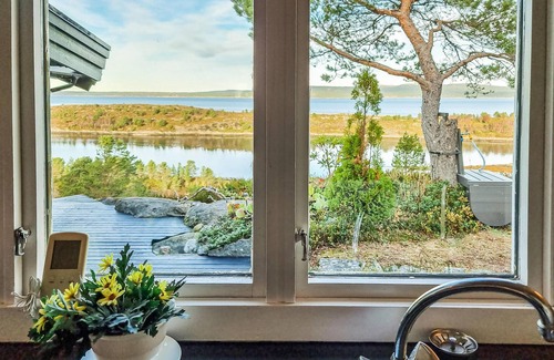 Hemne House | Cozy home in Kjørsvikbugen with WiFi
