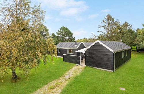 Trend House | Cozy home in Løgstør with kitchen
