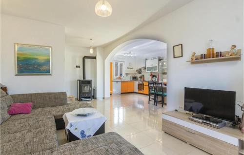 Topid House | Cozy Home In Labin With Wifi