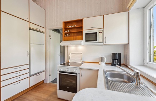 Norderteil House | Cozy home in Otterndorf with sauna