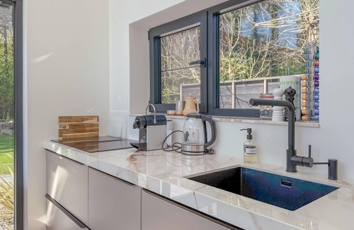 Ouddorp House | Cozy home in Ouddorp with WiFi