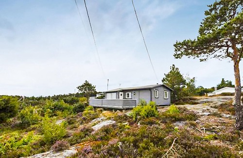 Bamble House | Cozy home in Stathelle with kitchen