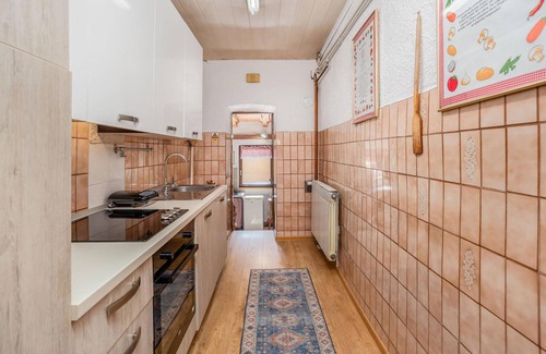 Mrkopalj House | Cozy home in Sunger with sauna