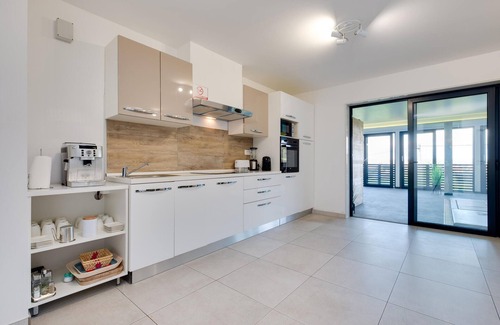 Tusilovic House | Cozy home in Tusilovic with sauna